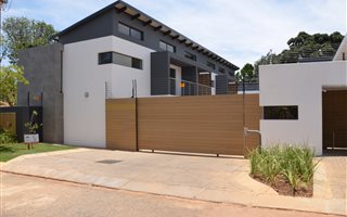 2 Bedroom Duplex in Menlo Park