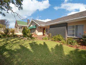3 Bed House in Monument