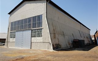 1470 m² Industrial space in Tulisa Park