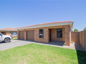 3 Bed Townhouse in Heritage Park