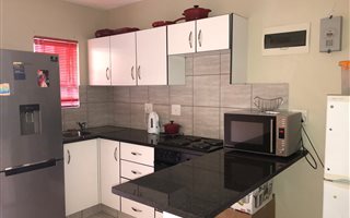 2 Bedroom Apartment in Empangeni Central