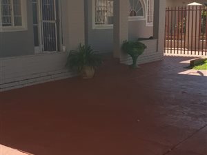 3 Bed House in LesMarais