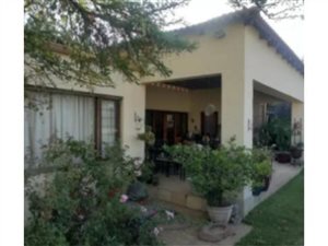 2 Bed House in River Club