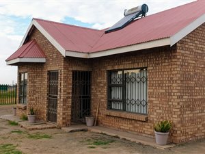 2 Bed House in De Beers