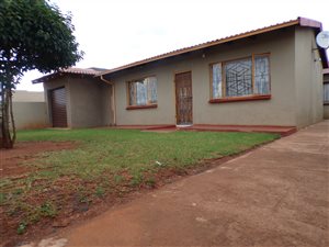 2 Bedroom House in Vosloorus