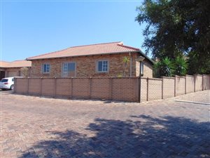 3 Bed Townhouse in Kosmosdal