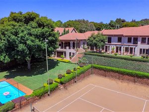 5 Bedroom House in Waterkloof
