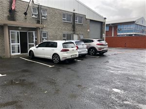 982 m² Industrial space in Airport Industria