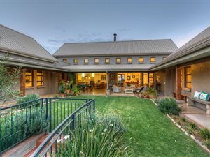 4 Bed House in Waterfall Country Estate