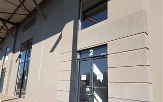 400 m² Commercial space in Bartlett