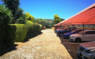 3 Bedroom Townhouse in Roodepoort Central