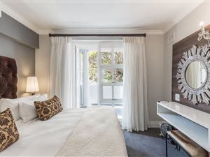 2 Bed Apartment in Green Point