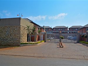 2 Bed Apartment in Booysens