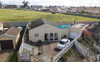 3 Bedroom House in Bernadino Heights