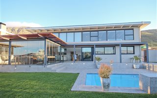 4 Bedroom House in Stonehurst Mountain Estate