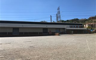 3052.3798828125 m² Industrial space in Sunnyrock
