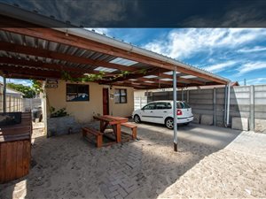 2 Bed House in Highbury