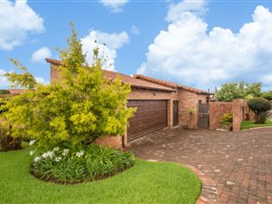 3 Bed Cluster in Honeydew Manor