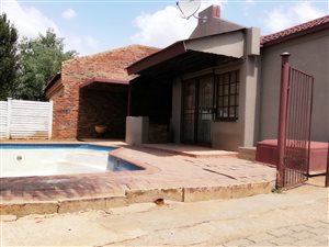 2 Bedroom House in Elandspoort