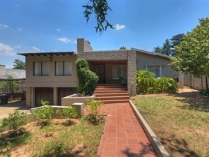 5 Bed House in Blairgowrie
