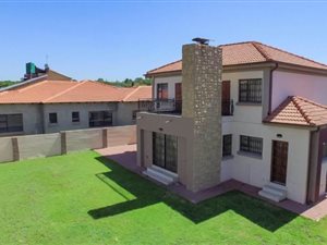3 Bed Cluster in Mantevrede