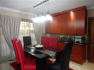 3 Bed Townhouse in Vanderbijlpark Central