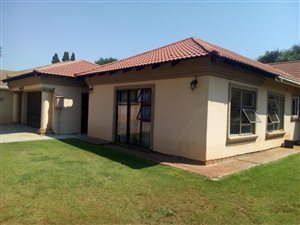 3 Bed House in Mayberry Park