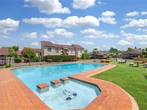 2 Bed Townhouse in Bonaero Park