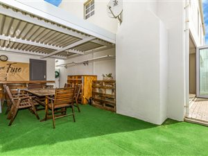 3 Bed Duplex in Nuutgevonden
