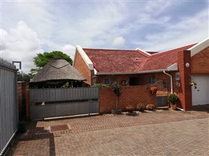 2 Bed Townhouse in Beacon Bay