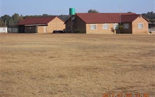 2 ha Farm in Rynfield AH