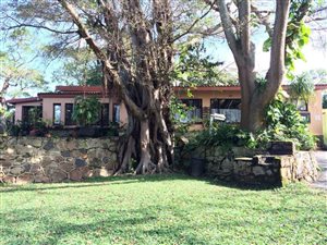 750 m² Commercial space in Uvongo