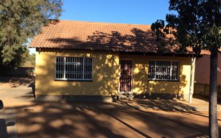 2 Bedroom House in Makwassie