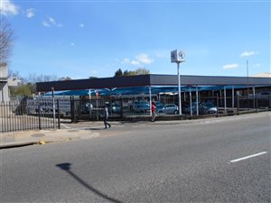 Retail space in Lyttelton Manor