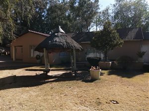 3 Bed House in Lombardy West