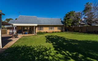 4 Bedroom House in Bergbron