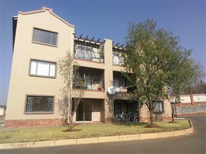 2 Bed Apartment in Bloubosrand