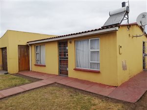 2 Bedroom House in Kwazakhele