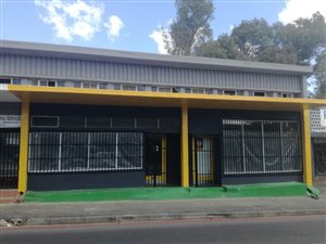 400 m² Commercial space in Denneburg