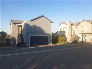 5 Bed House in Candlewoods Estate