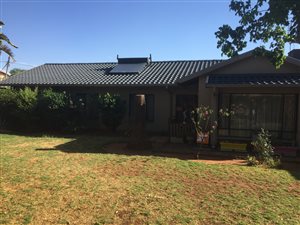 4 Bed House in Florida Glen