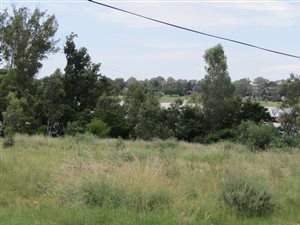 1115 m² Land available in Deneysville