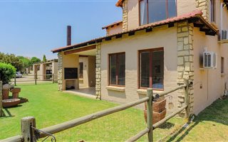 3 Bedroom Townhouse in The Coves