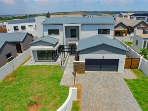 4 Bed House in Midstream Meadows