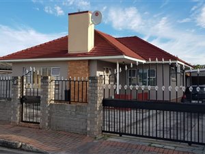 3 Bed House in Kuilsriver
