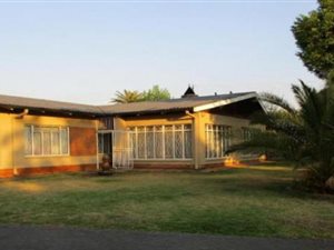 4 Bed House in Rensburg