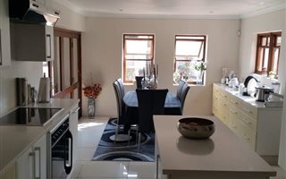 4 Bedroom House in Lakefield