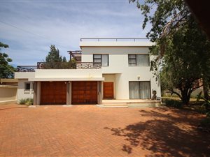 5 Bed House in Waterkloof