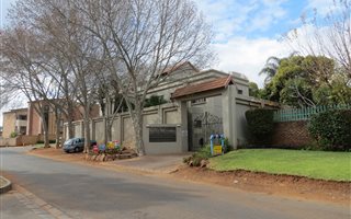 3 Bedroom Duplex in Cresta