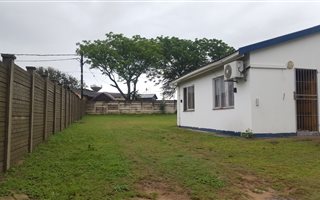 2 Bedroom House in Brackenham